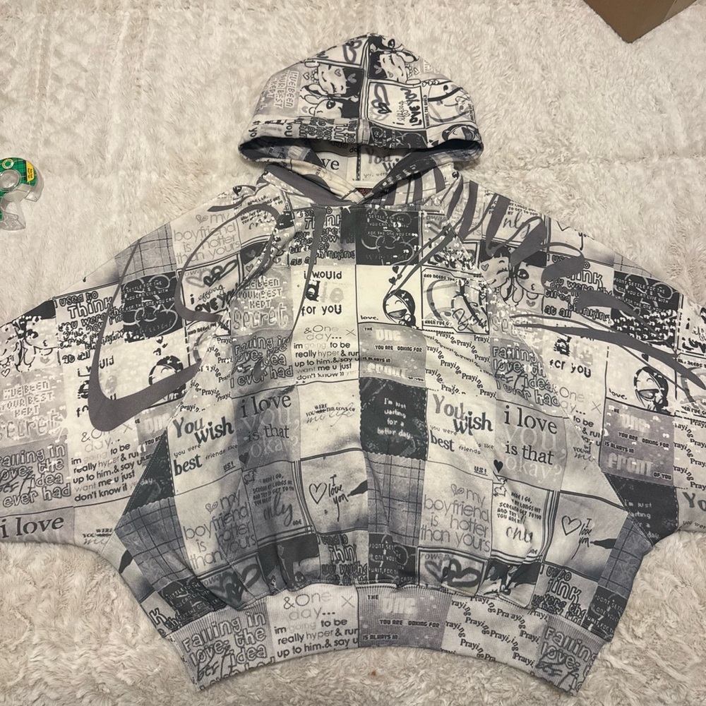 Graphic Print Women's Hoodie Sweater